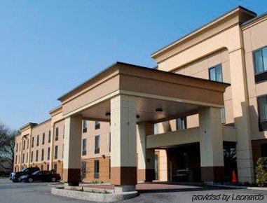 Hotel Express & - Airport - Wolf Road By Ihg