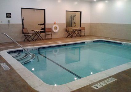 Hotel Express & - Airport - Wolf Road By Ihg 3*